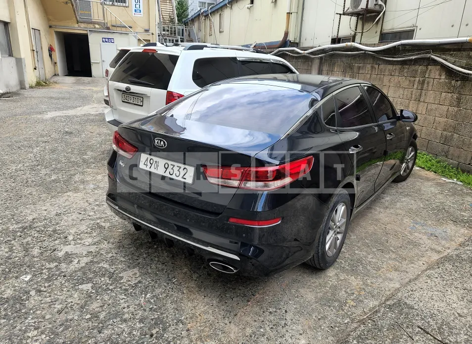 Photo 2 of 5: 2019 Kia K5, VIN KNAGS416BKA284156 — Korean insurance auction