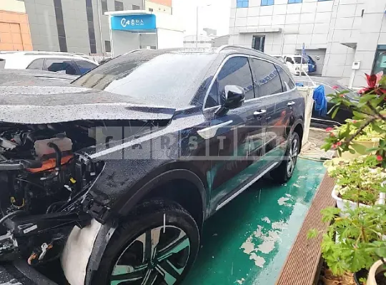 Photo 2 of 22: 2023 Kia Sorento, VIN KNARK81GBPA131364 — Korean insurance auction
