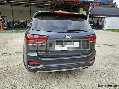 Photo 1 of 13: 2019 Kia Sorento 4WD — Korean insurance auction