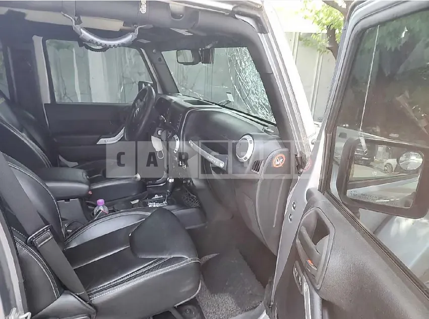 Photo 2 of 15: 2015 Jeep Wrangler Sahara — Korean insurance auction