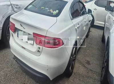 Photo 1 of 14: 2015 Jaguar XE 2.0d — Korean insurance auction