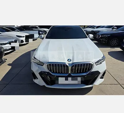 Photo 1 of 23: 2025 BMW 520i — Korean insurance auction