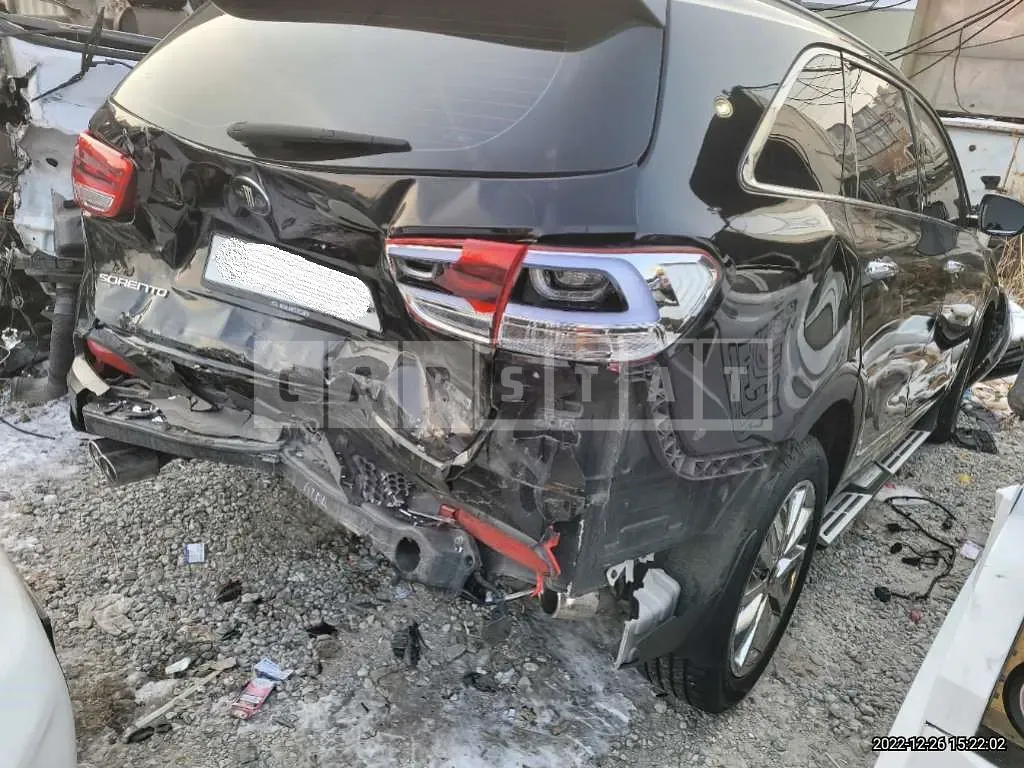 Photo 2 of 7: 2015 Kia Sorento, VIN KNAPK81BDFA105516 — Korean insurance auction