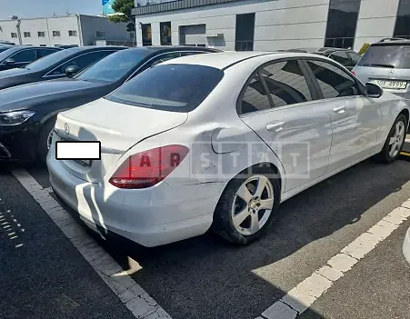 Photo 2 of 43: 2016 Mercedes-Benz C200, VIN WDDWF4CB2GF234408 — Korean insurance auction