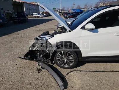 Photo 1 of 17: 2016 Hyundai Tucson, VIN KMHJ3815GGU088698 — Korean insurance auction