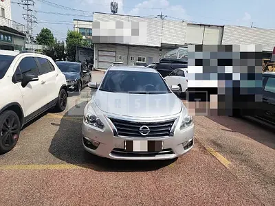 Photo 1 of 11: 2014 Nissan Altima 2.5 — Korean insurance auction