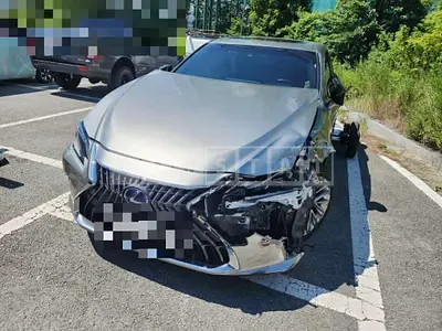 Photo 1 of 22: 2021 Lexus ES300h — Korean insurance auction