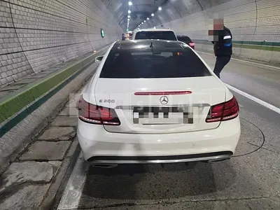 Photo 1 of 4: 2016 Mercedes-Benz E200 Coupe — Korean insurance auction