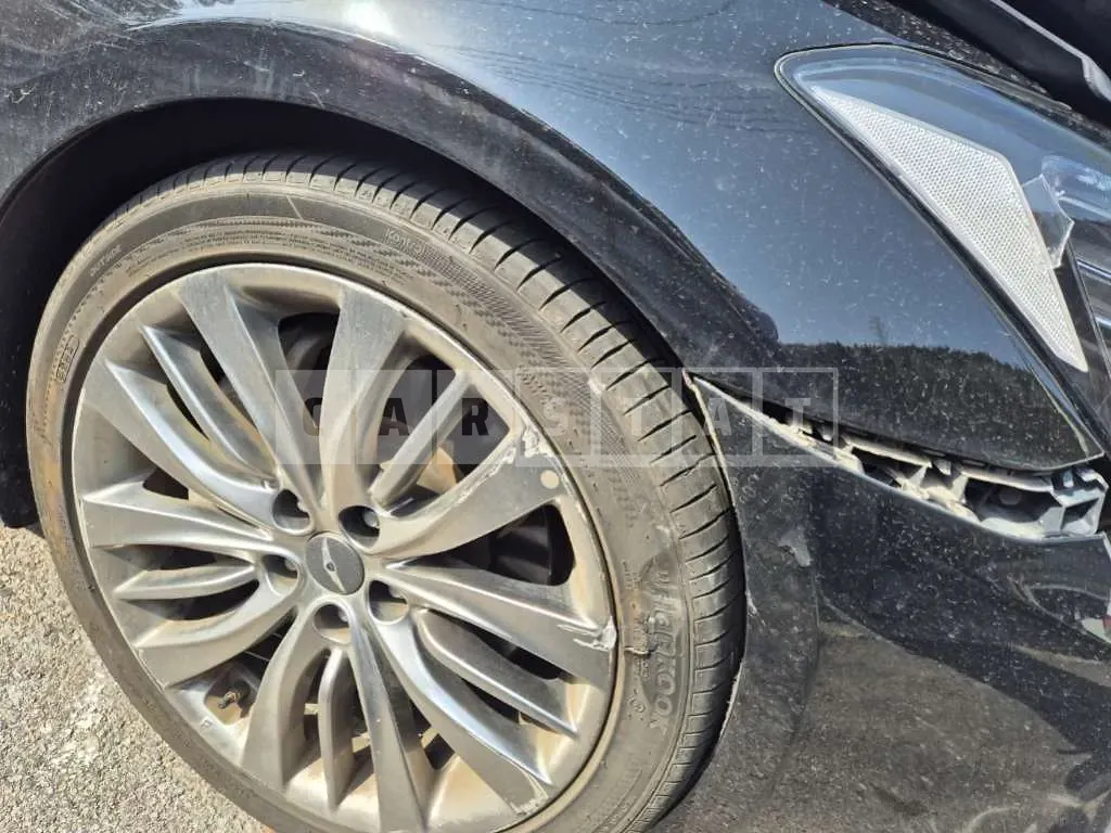 Photo 2 of 21: 2015 Genesis 3.8 — Korean insurance auction