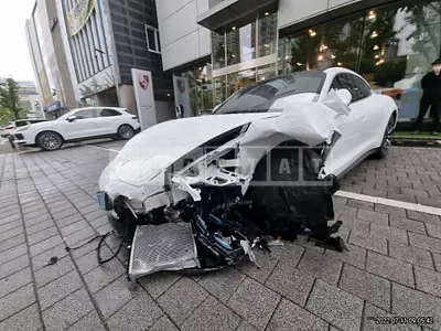 Photo 1 of 38: 2021 Porsche Tycan 4S (High), VIN WP0AB2Y14MSA41896 — Korean insurance auction