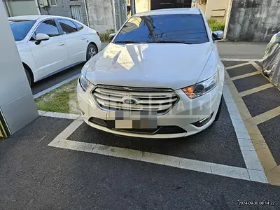 Photo 1 of 44: 2016 Ford Taurus — Korean insurance auction