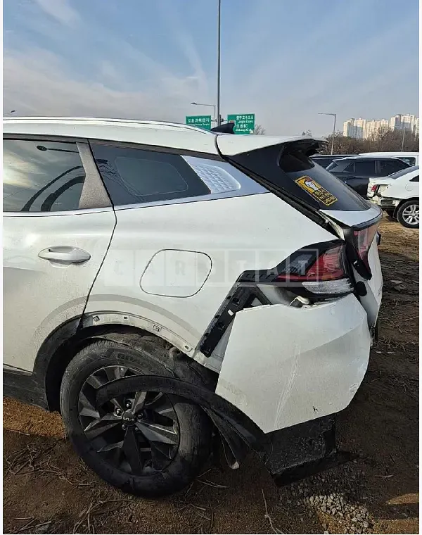 Photo 2 of 12: 2022 Kia Sportage — Korean insurance auction