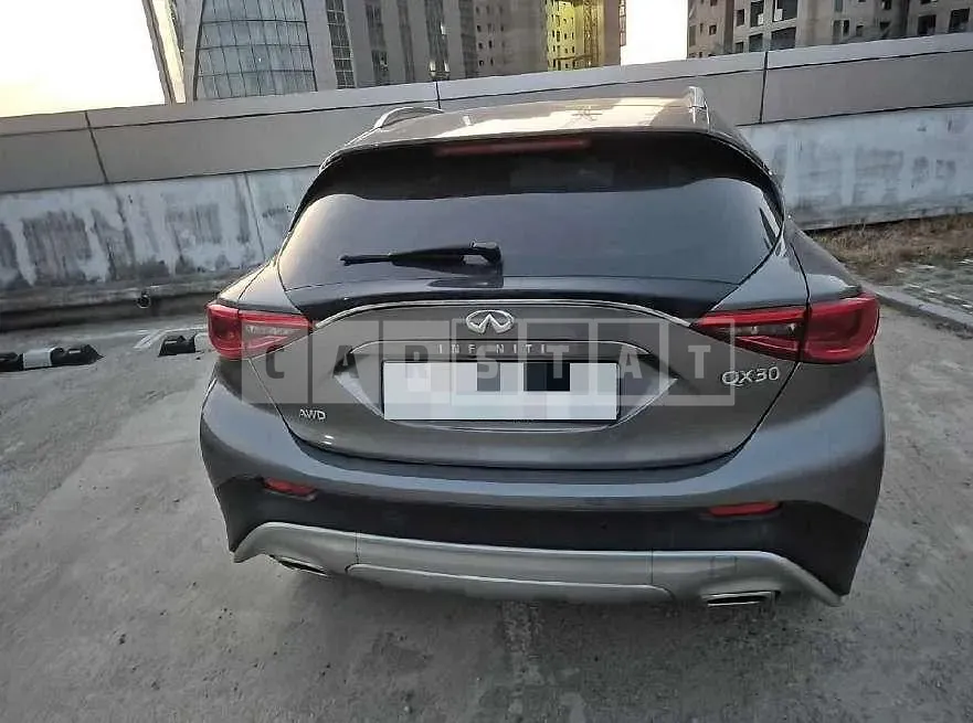 Photo 2 of 29: 2019 Infiniti QX30 AWD — Korean insurance auction