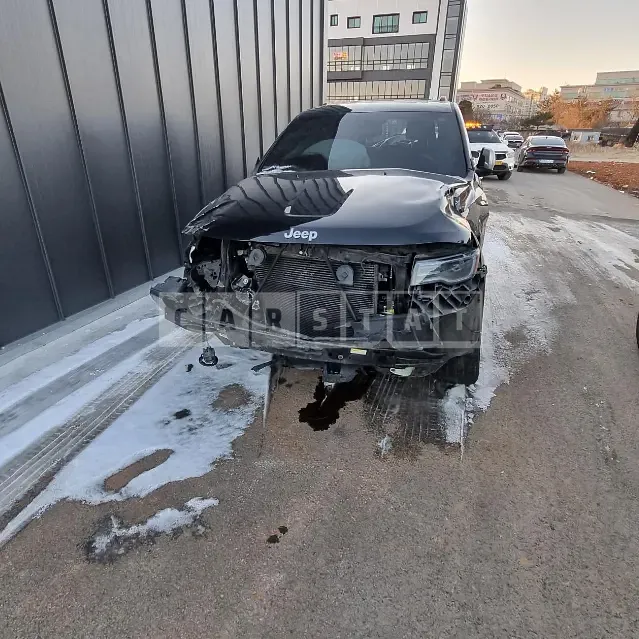 Photo 2 of 17: 2019 Jeep Grand Cherokee, VIN 1C4RJFBG2KC607990 — Korean insurance auction