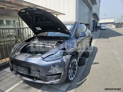 Photo 1 of 20: 2022 Tesla Model Y LongRange — Korean insurance auction