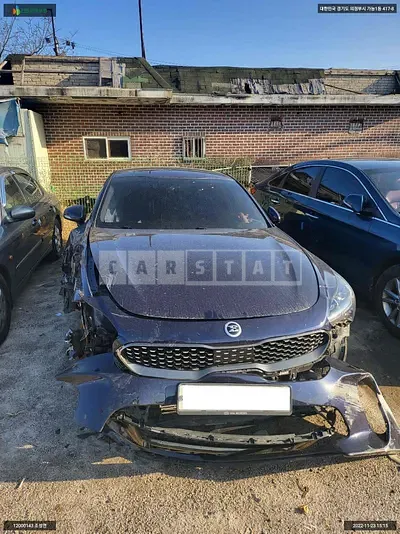 Photo 1 of 12: 2018 Kia Stinger, VIN KNAE351BBJS025851 — Korean insurance auction