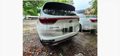 Photo 1 of 38: 2019 Kia Sportage — Korean insurance auction