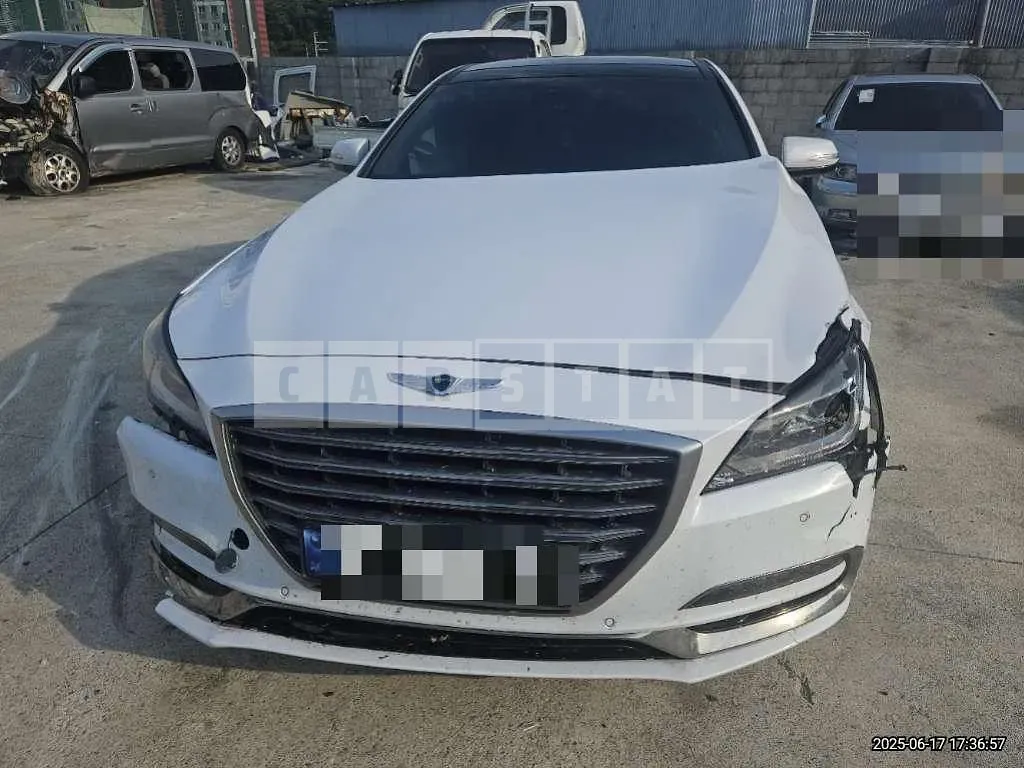 Photo 2 of 15: 2017 Genesis G80 3.3 — Korean insurance auction