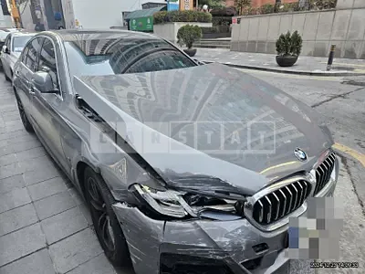Photo 1 of 20: 2020 BMW 520i — Korean insurance auction