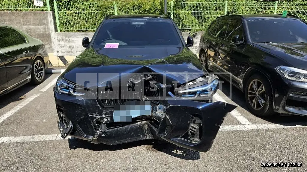 Photo 2 of 50: 2025 BMW iX3 M Sport — Korean insurance auction