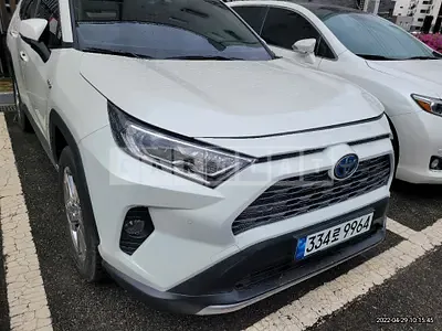 Photo 1 of 23: 2021 Toyota RAV4 Hybrid AWD, VIN JTMDWRFV0MD116885 — Korean insurance auction