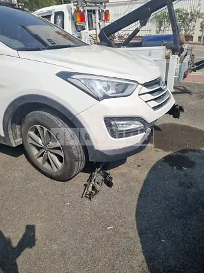 Photo 1 of 11: 2015 Hyundai Santa Fe, VIN KMHSU81UBFU407632 — Korean insurance auction