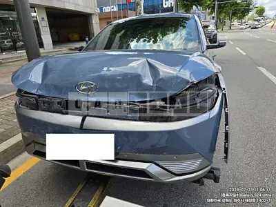 Photo 1 of 24: 2023 Hyundai Modern Ionic 5 — Korean insurance auction