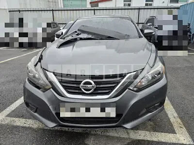 Photo 1 of 20: 2016 Nissan Altima 2.5 — Korean insurance auction
