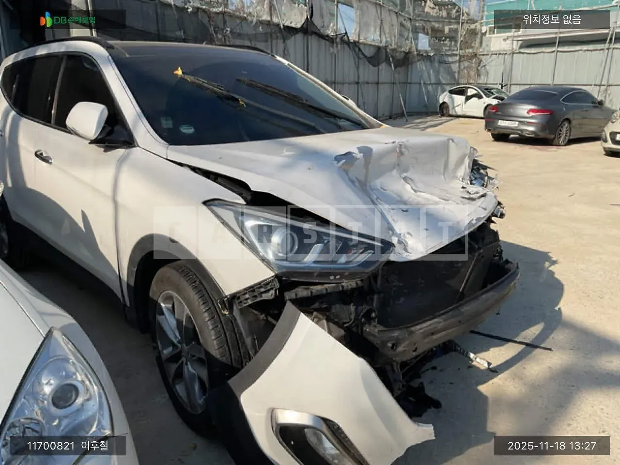 Photo 2 of 8: 2015 Hyundai Santa Fe, VIN KMHSW81UBGU558133 — Korean insurance auction