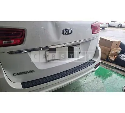Photo 1 of 36: 2018 Kia Carnivals, VIN KNAME81ABKS453976 — Korean insurance auction