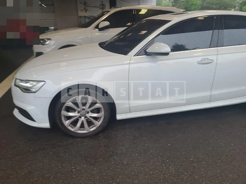 Photo 2 of 21: 2018 Audi A6 35 TDI, VIN WAUZZZ4G0JN072620 — Korean insurance auction