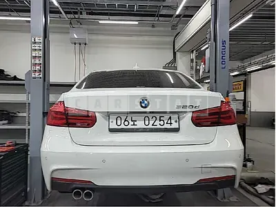 Photo 1 of 12: 2016 BMW 320d, VIN WBA8C5106GK636973 — Korean insurance auction