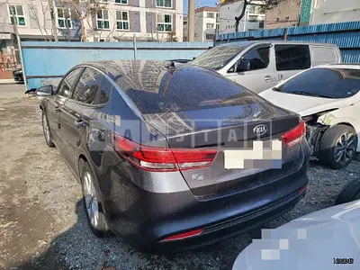 Photo 1 of 15: 2015 Kia K5 2.0, VIN KNAGU411BGA039785 — Korean insurance auction