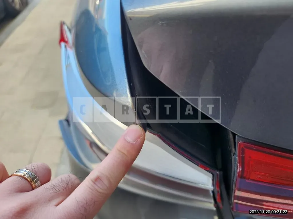 Photo 2 of 13: 2019 BMW 520d xDrive M Sport Packag, VIN WBAJF510XKBJ09939 — Korean insurance auction