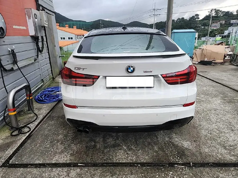 Photo 2 of 12: 2016 BMW Gran Turismo Efficient Dynamics — Korean insurance auction