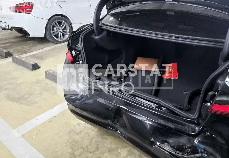 Photo 2 of 15: 2019 BMW 320d, VIN WBA5V5101KAJ52446 — Korean insurance auction