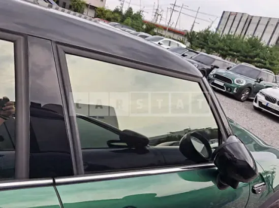 Photo 2 of 30: 2023 MINI Cooper S Five-Door — Korean insurance auction