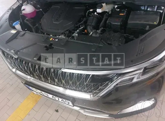 Photo 2 of 17: 2023 Kia Carnival, VIN KNANE81BBPS219167 — Korean insurance auction