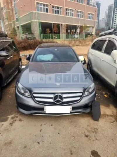 Photo 1 of 5: 2017 Mercedes-Benz E 300, VIN WDDZF4JB8HA062755 — Korean insurance auction