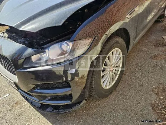 Photo 2 of 31: 2018 Jaguar F-Pace 20d — Korean insurance auction
