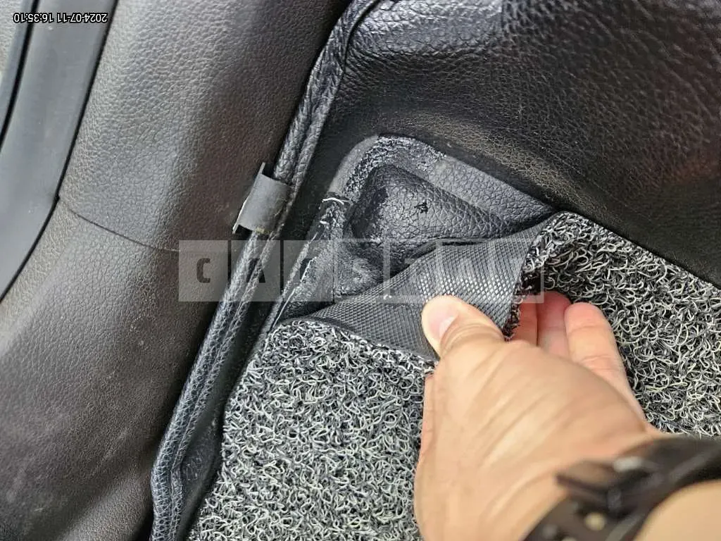 Photo 2 of 23: 2019 Hyundai Santa Fe — Korean insurance auction
