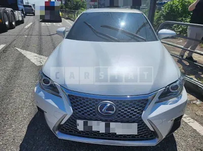 Photo 1 of 12: 2018 Lexus CT200h — Korean insurance auction