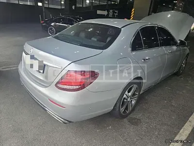 Photo 1 of 21: 2017 Mercedes-Benz E300 — Korean insurance auction