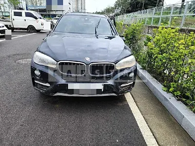 Photo 1 of 37: 2017 BMW X6 xDrive30d, VIN WBAKV2101J0Y40033 — Korean insurance auction