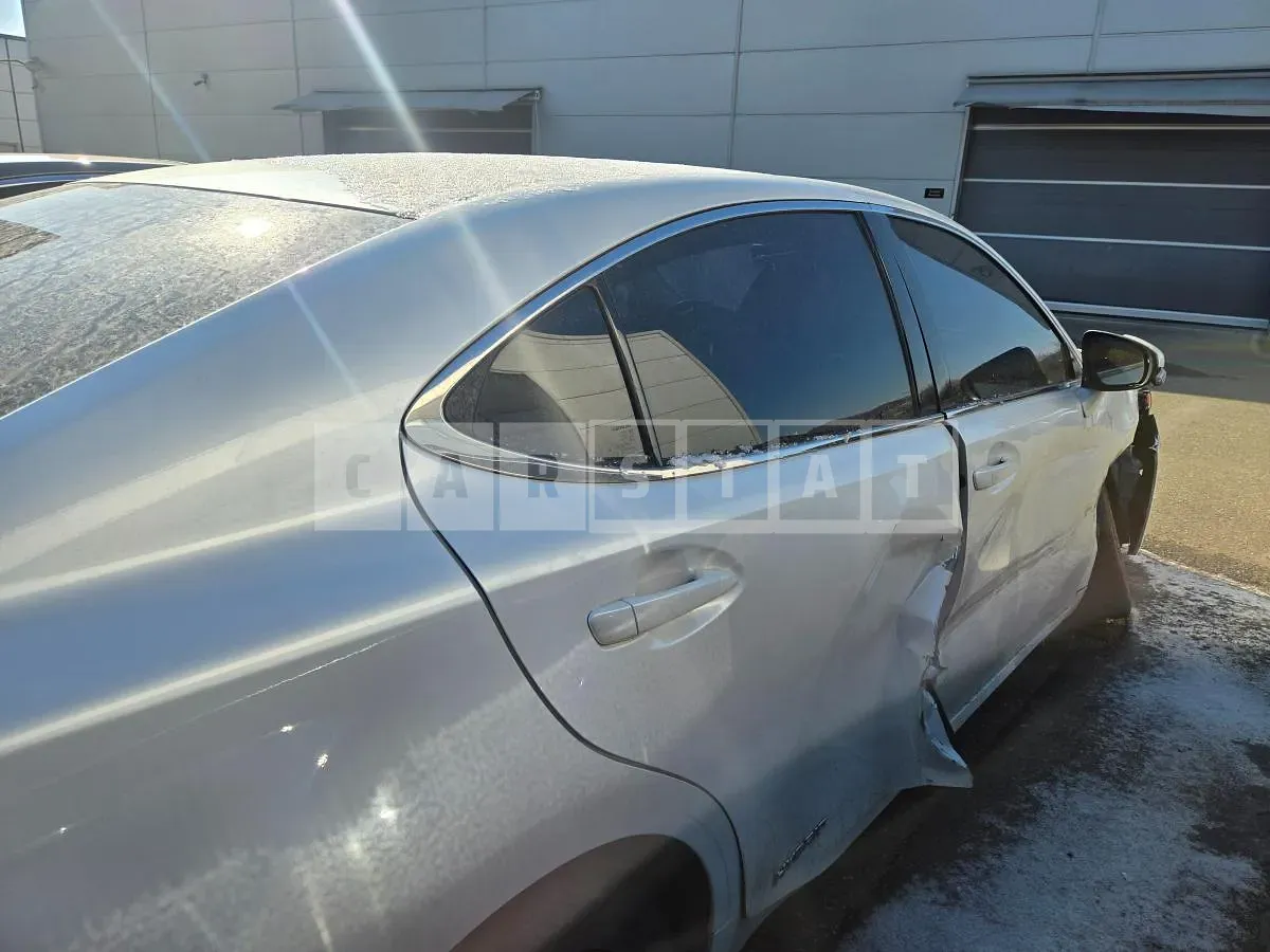Photo 2 of 20: 2017 Lexus ES300h — Korean insurance auction