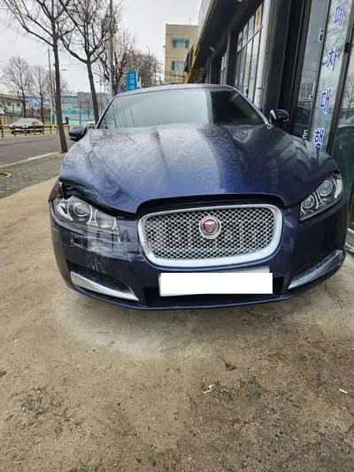 Photo 1 of 8: 2015 Jaguar XF 2.2d, VIN SAJAA05J9FDU83395 — Korean insurance auction
