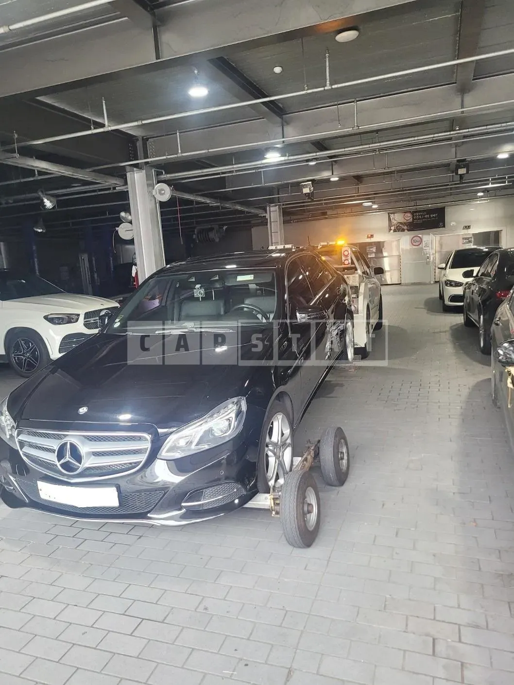 Photo 2 of 12: 2015 Mercedes-Benz E250 BlueTec 4Matic, VIN WDDHF9HBXGB179230 — Korean insurance auction