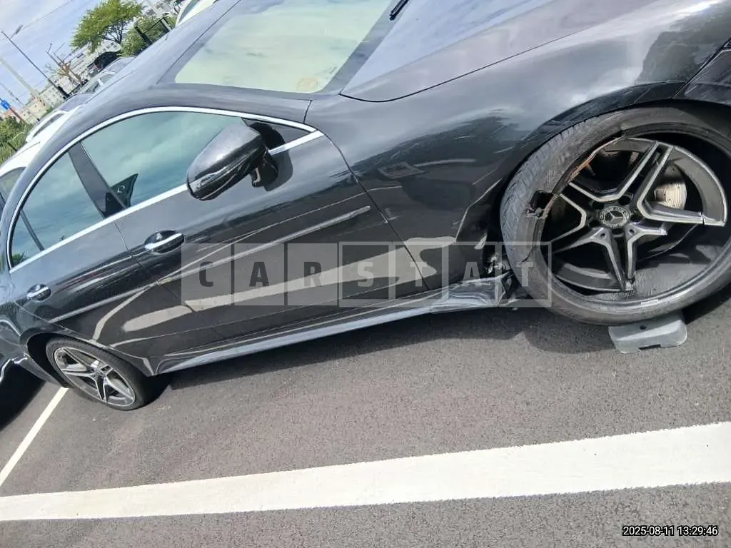 Photo 2 of 13: 2022 Mercedes-Benz CLS300 d 4Matic — Korean insurance auction