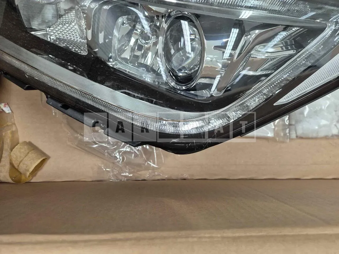 Photo 2 of 7: 2017 Hyundai Light G80 Driver Seat Light, VIN KMHGL41DDJU253853 — Korean insurance auction