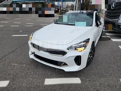 Photo 1 of 13: 2022 Kia Stinger — Korean insurance auction